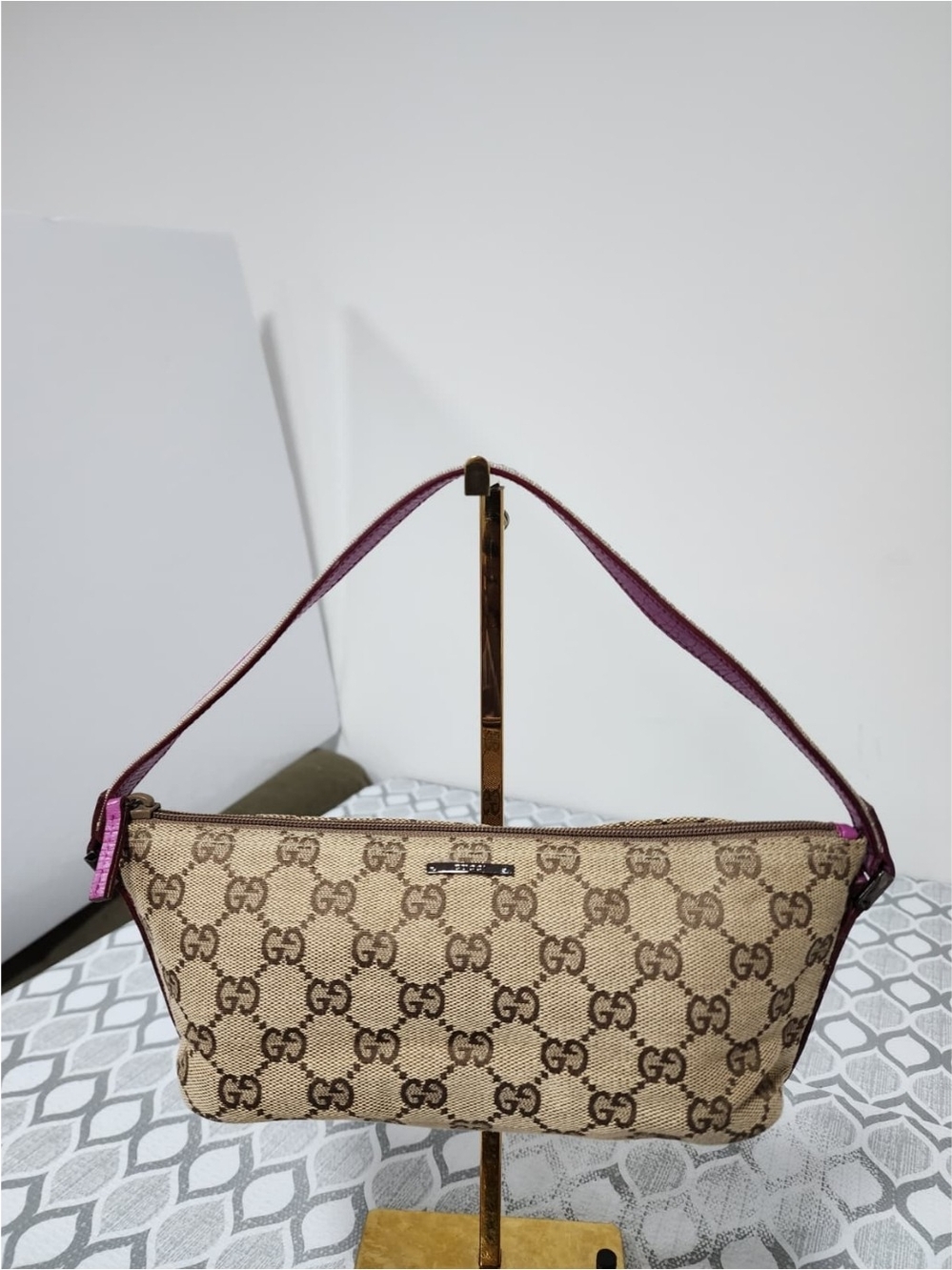 GUCCI Monogram Boat Pochette Pink/Beige